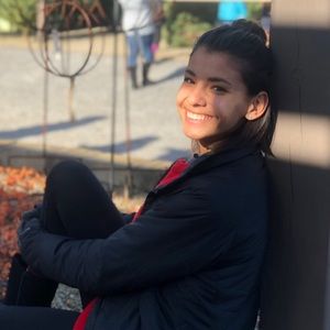 Meet your Posher, Iana